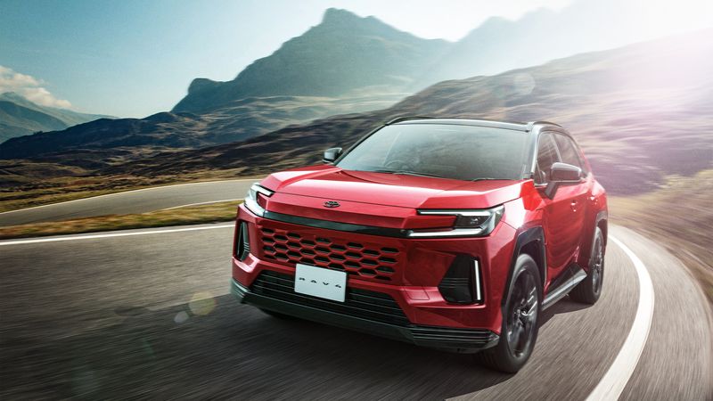 Array,Toyota RAV4 PHEV 2026 Meluncur: Daya Jangkau Lebih Jauh, Harga Rp 600 Jutaan