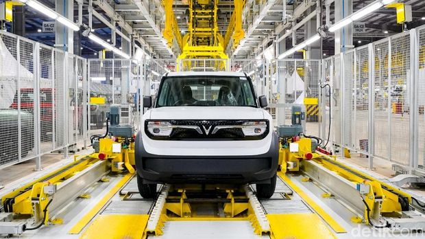 Array,Rupiah 'Terjun Bebas', Vinfast Buka Peluang Naikkan Harga Mobil di RI