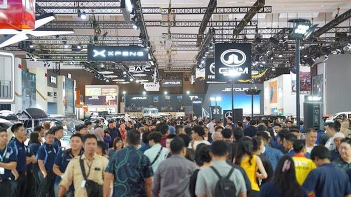 Array,Setengah Juta Orang Kunjungi IIMS 2026, Nilai Transaksi Tembus Rp 8,7 Triliun