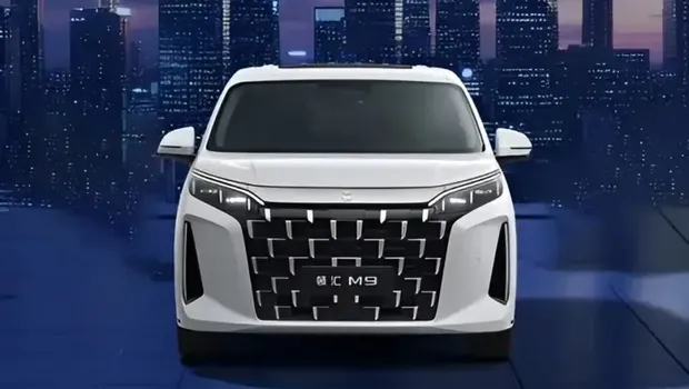 Array,BYD Rilis MPV Pintu Geser buat Taksi Online