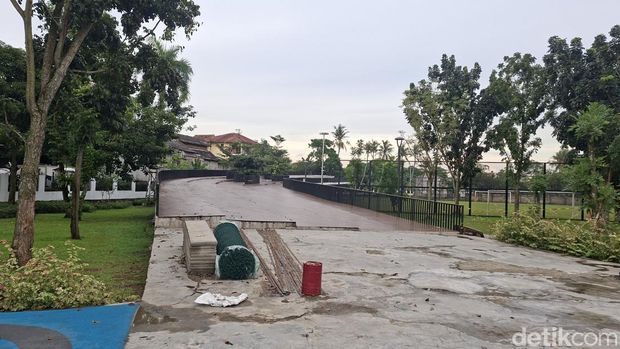 Array,Taman Salak Kuning: Transformasi Sebuah Rawa Menjadi 'Bukit Teletubbies'