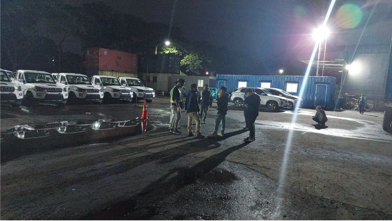 Array,Meski Ditunda, Pick Up Mahidra Buat Kopdes Sudah Tiba di Priok