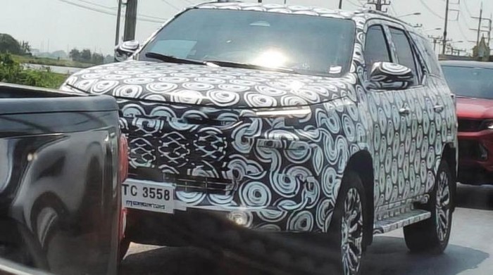 Array,Heboh! Toyota Fortuner Generasi Baru Lagi Dites Jalan
