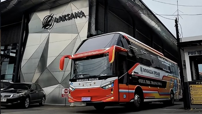 Array,Persiapan Mudik 2026, PO Rosalia Indah Rilis 6 Bus Baru dari Garasi Laksana