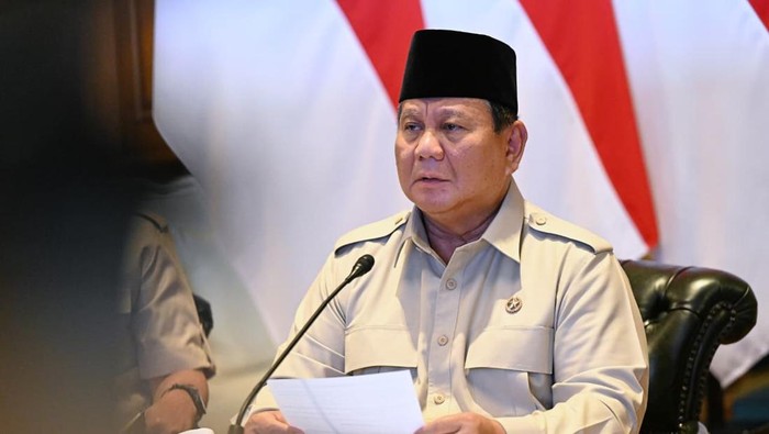 Array,Prabowo Mau Buka Pabrik Mobil di RI: Kenapa Kita Jadi Pasar Mobil Orang Lain?
