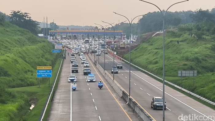 Array,Ini Alasan Bahu Jalan Kanan saat One Way Nggak Rekomen buat Nyalip