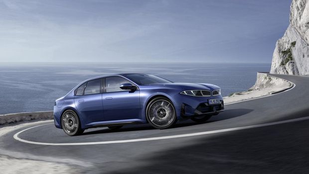 Array,BMW Luncurkan i3 Terbaru, Sedan Listrik yang Fenomenal!