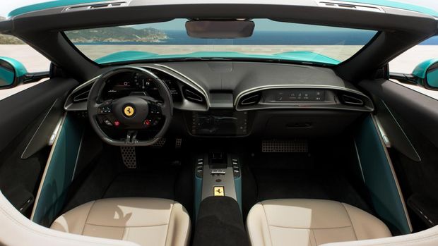 Array,Ferrari Amalfi Spider Meluncur, Model 'Paling Terjangkau' Pengganti Roma
