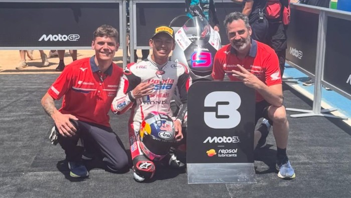Array,Veda Ega Jadi Orang Indonesia Pertama di Podium Moto3: Alhamdulillah!