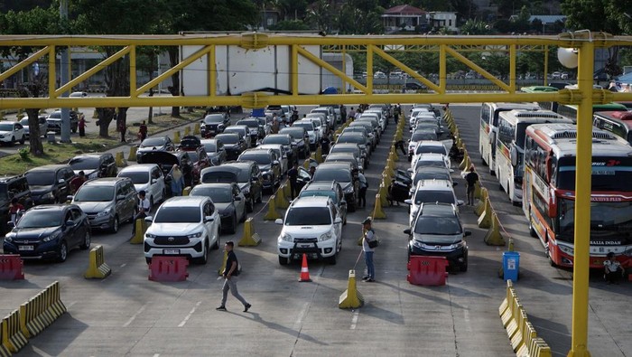 Array,Jangan Balik Tanggal Segini, Pokoknya Jangan