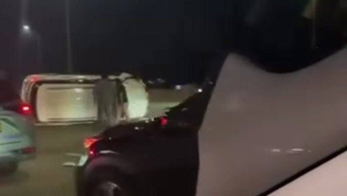 Array,Segini Kecepatan Fortuner yang Ugal-ugalan di Tol, Tabrak Agya hingga Terguling