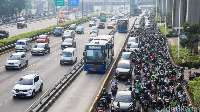 Array,9 Jenis Kendaraan Ini Pajaknya Lebih Murah