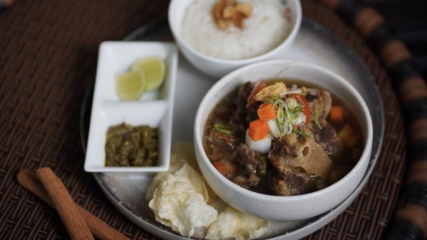 Array,Makan with The View! Sensasi Kuliner dan Sky Bridge 130 Meter di Trans Hotel Jakarta