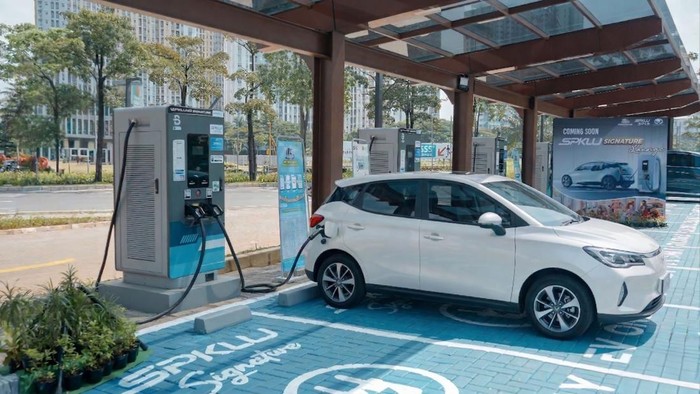 Array,Mau Beli Motor atau Mobil Listrik? Ada Jatah Subsidi untuk 200 Ribu Unit