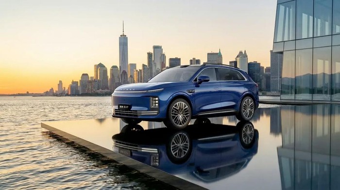 Array,Chery Siap Luncurkan Merek Mewah Exeed EX7, Usung Teknologi Rem Elektronik
