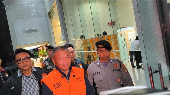 Array,Bupati Tulungagung yang Kena OTT KPK Punya Harta Rp 20 M, Ini Isi Garasinya