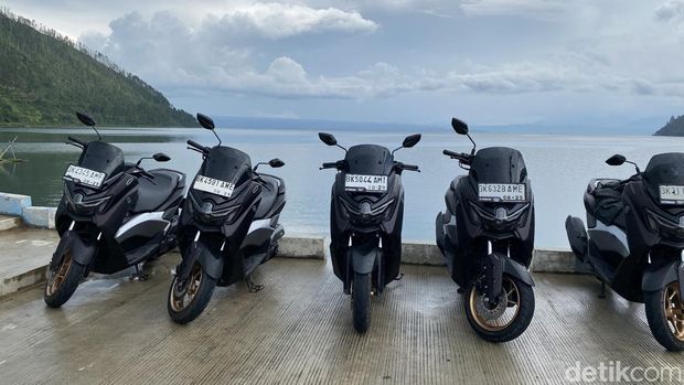 Array,Maxi Tour Boemi Nusantara Gaspol dari Toba