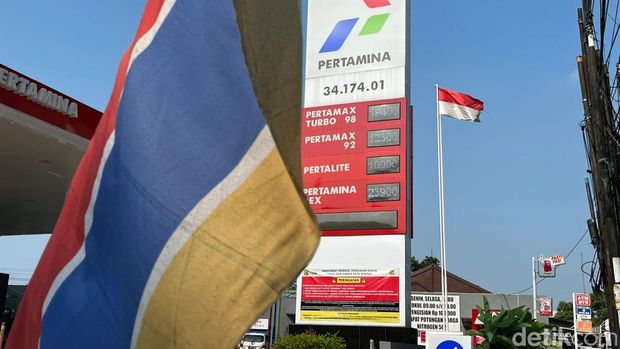Array,Harga BBM Diesel Meroket, Isi Full Tank Fortuner-Innova Habis Duit Segini