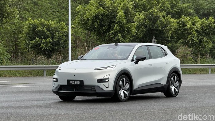 Array,Changan Bakal Bawa Mobil REEV, Nyetir EV Jarak Jauh Nggak Ragu Lagi