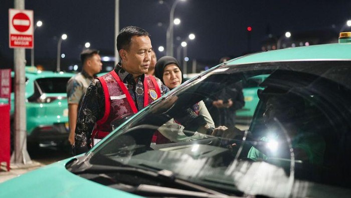 Array,Sidak Pool Taksi Green SM, Kemenhub Temukan Hal yang Perlu Didalami