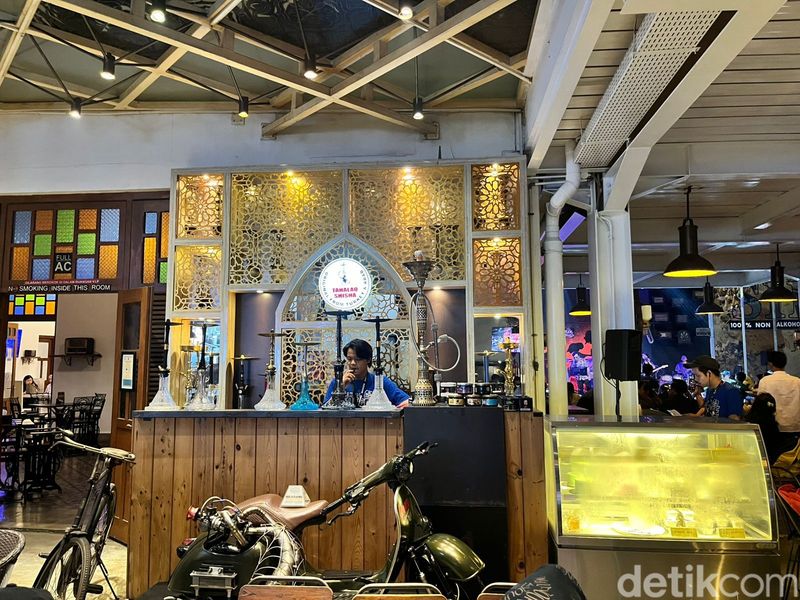 Array,Tempat Nongkrong 24 Jam di Kotabaru, Silol Kopi & Eatery