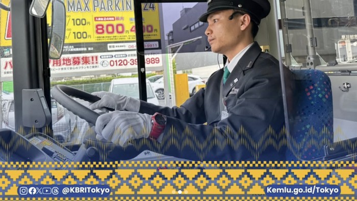 Array,Orang Indonesia Mau Jadi Pengemudi Bus di Jepang, Apa Saja Syaratnya?