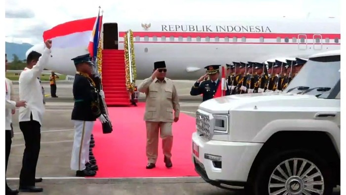 Array,Prabowo Dijemput Maung saat Tiba di Filipina
