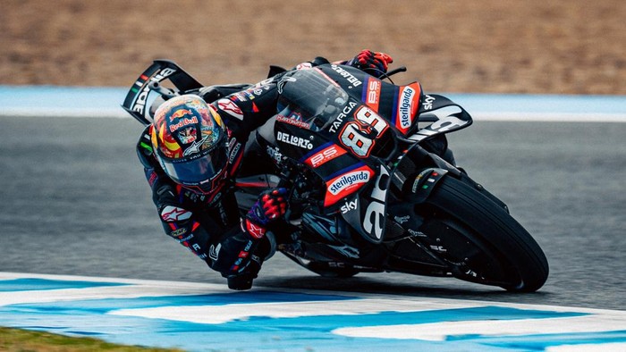 Array,Hasil MotoGP Prancis 2026: Fenomenal! Aprilia Menang Sempurna