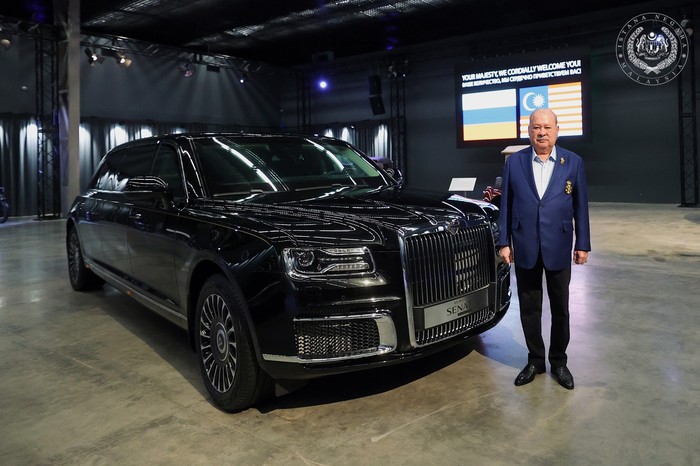 Array,Raja Malaysia Dapat Mobil Kepresidenan Rusia