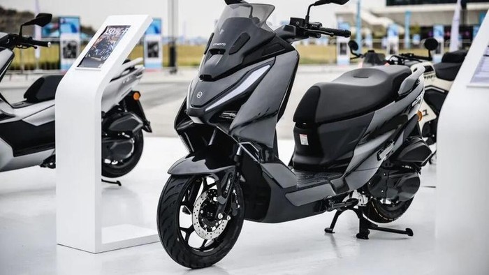 Array,Intip Spesifikasi Skutik Terbaru CFMoto, Calon Lawan Sepadan Nmax dan PCX