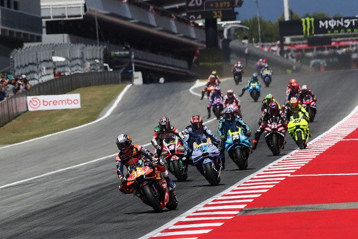 Array,6 Pebalap Kena Penalti, Pecco Bagnaia Dapat Podium 'Giveaway'