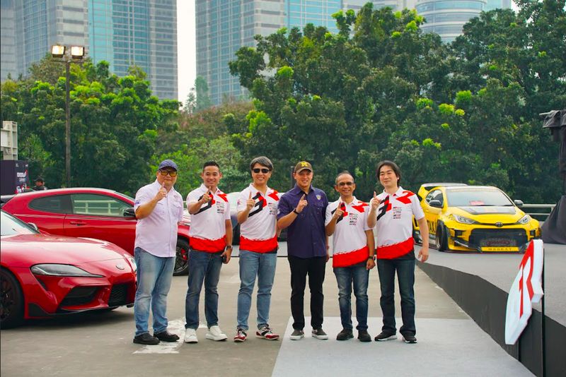 Array,Tempat Petrolhead Ngumpul, 400 Mobil Modifikasi Toyota Ramaikan Jakarta