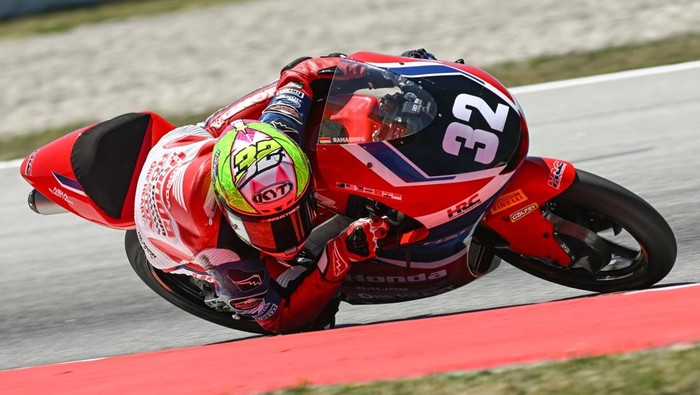 Array,Pebalap Muda RI Tembus Podium di Moto3 Junior World Championship 2026