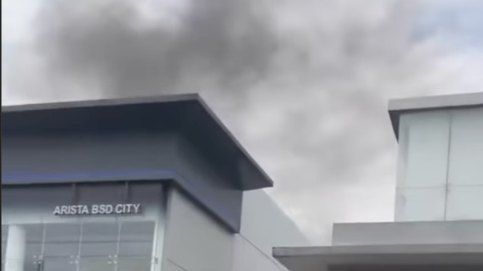 Array,Kebakaran Dealer BYD di BSD, Penyebab Masih Diinvestigasi