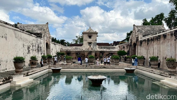 Array,Taman Sari, Destinasi Favorit Jogja di Long Weekend