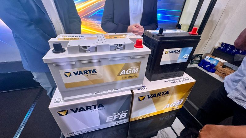 Ini Perbedaan Aki untuk Mobil Penumpang, Jangan Sampai Salah!, 1. Aki jenis SLI atau (Starting, Lighting, and Ignition), Cocok untuk Mobil Harian, 2. Aki EFB, Dibuat untuk Mobil dengan Start-Stop Ringan, 3. Aki AGM, Aki Premium untuk Kendaraan Modern, 4. Aki ProMotive, Andalan Kendaraan Heavy Duty