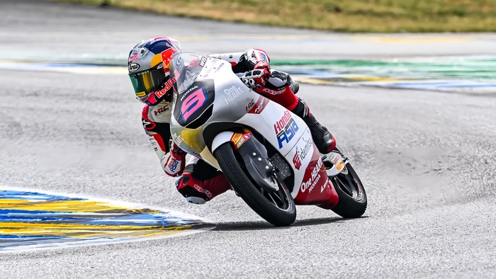 Array,Jadwal Moto3 Hungaria 2026: Kapan Balapan, Veda Ega Start Nomor Berapa?