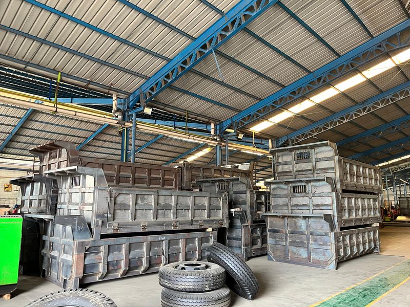 Array,Truk Impor China Serbu RI: Karoseri Biasa Dapat Order 50/Bulan, Kini Cuma 1-2!