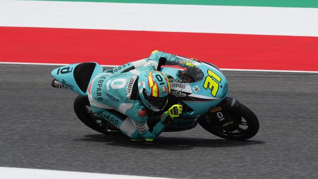 Array,Rival Dihukum 6 Balapan, Veda Ega Naik ke Posisi 3 Klasemen Moto3 2026