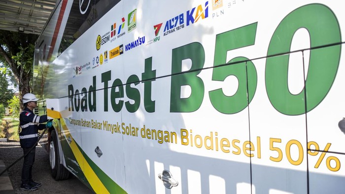 Array,Bahlil Ungkap Hasil Uji BBM B50, Meluncur 1 Juli