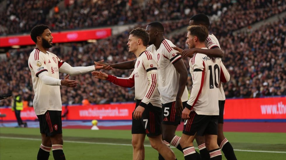 Liverpool naik ke posisi 8 klasemen Premier League
