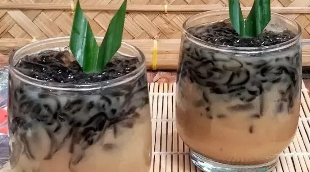 Es Timun Jeruk Nipis, Cincau Milk Tea, Es Semangka Susu, Es Kopyor Agar-agar, Mojito Leci, Sop Buah, Es Kuwut, Es Timun Suri