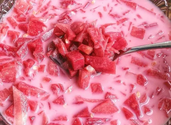Es Timun Jeruk Nipis, Cincau Milk Tea, Es Semangka Susu, Es Kopyor Agar-agar, Mojito Leci, Sop Buah, Es Kuwut, Es Timun Suri
