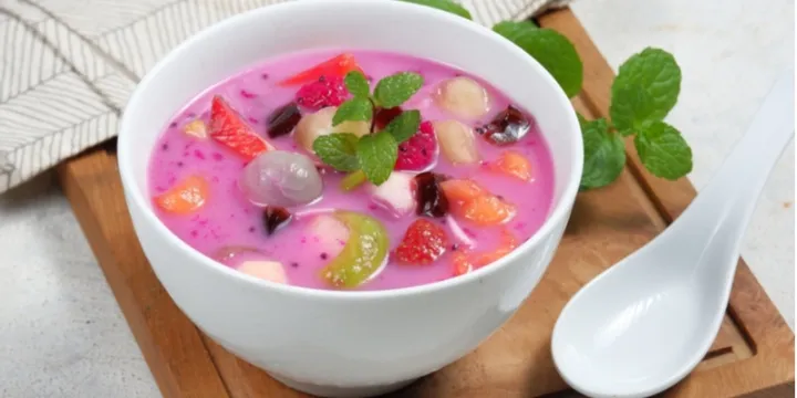 Es Timun Jeruk Nipis, Cincau Milk Tea, Es Semangka Susu, Es Kopyor Agar-agar, Mojito Leci, Sop Buah, Es Kuwut, Es Timun Suri