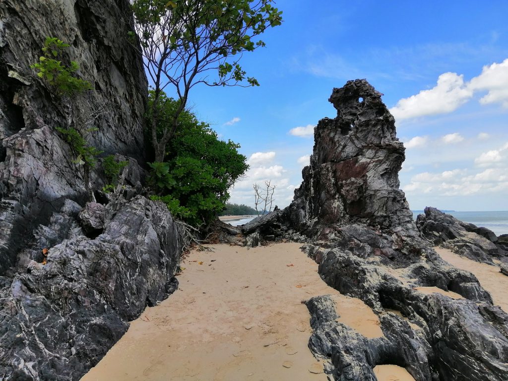 Tanjung Pengelih Ferry Terminal, Nearest Route from Batam to Johor Malaysia, 1. Tanjung Pengelih Beach, 2. Desaru Beach, 3. Desaru Ostrich Farm, 4. Tanjung Balau Fishermen Museum, 5. Batu Layar Beach, Kota Tinggi