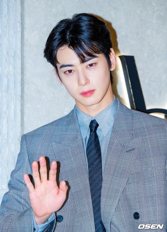 【第1位】俳優チェ・ジョンウさん、突然の訃報に衝撃, 【第2位】BTS ジンにキス…50代の日本人女性が出頭, 【第3位】ASTRO チャウヌ、7月28日に軍隊へ, 【第4位】ナ・イヌ、日本ドラマ初出演が決定, 【第5位】(G)I-DLE、グループ名を「i-dle」に変更