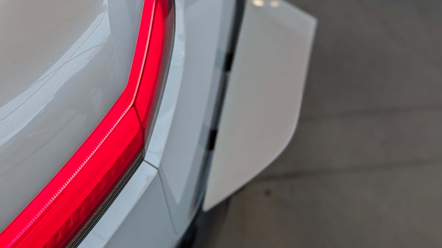 Rivian R2 di New York Auto Show