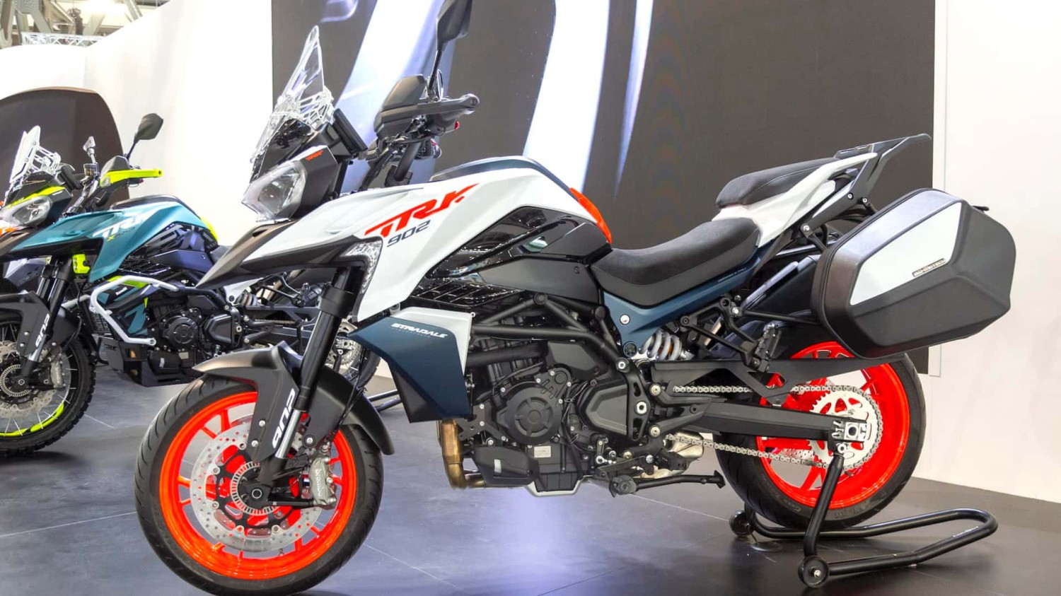 Benelli TRK 902 Stradale - EICMA Display