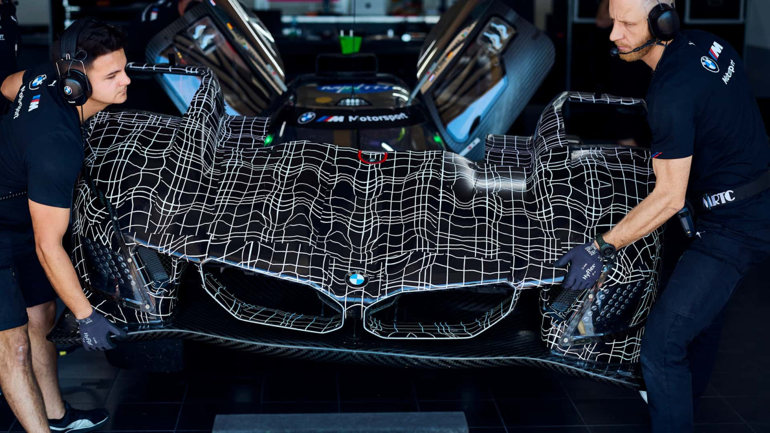 2026 BMW M Hybrid V8