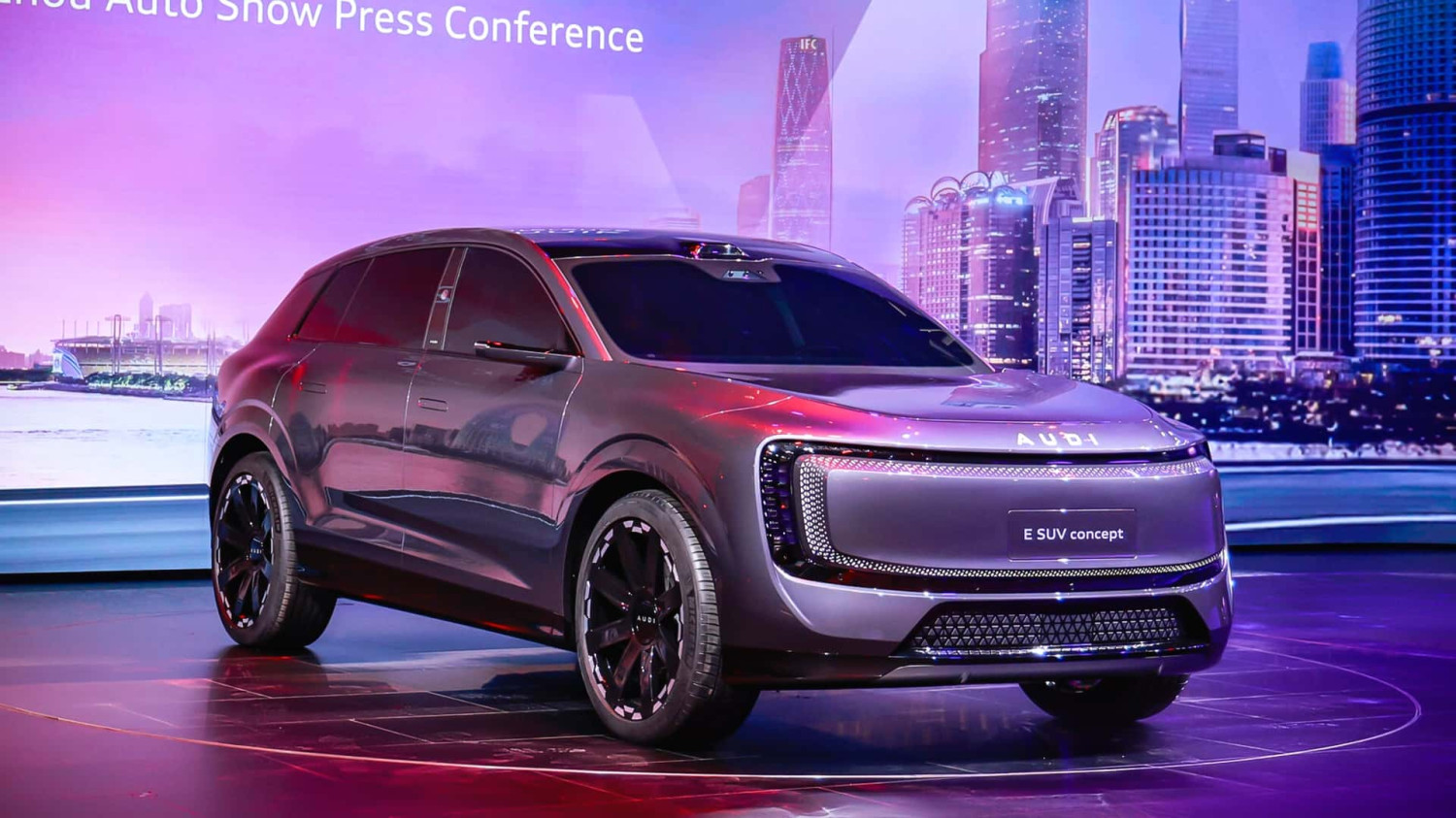 Konsep AUDI E SUV 